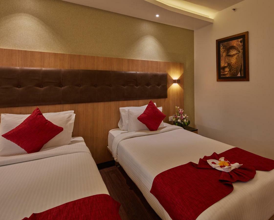 ศิวาส แกแล็กซี โฮเต็ล บังกะลอร์ Hotel Devanahalli ภายนอก รูปภาพ