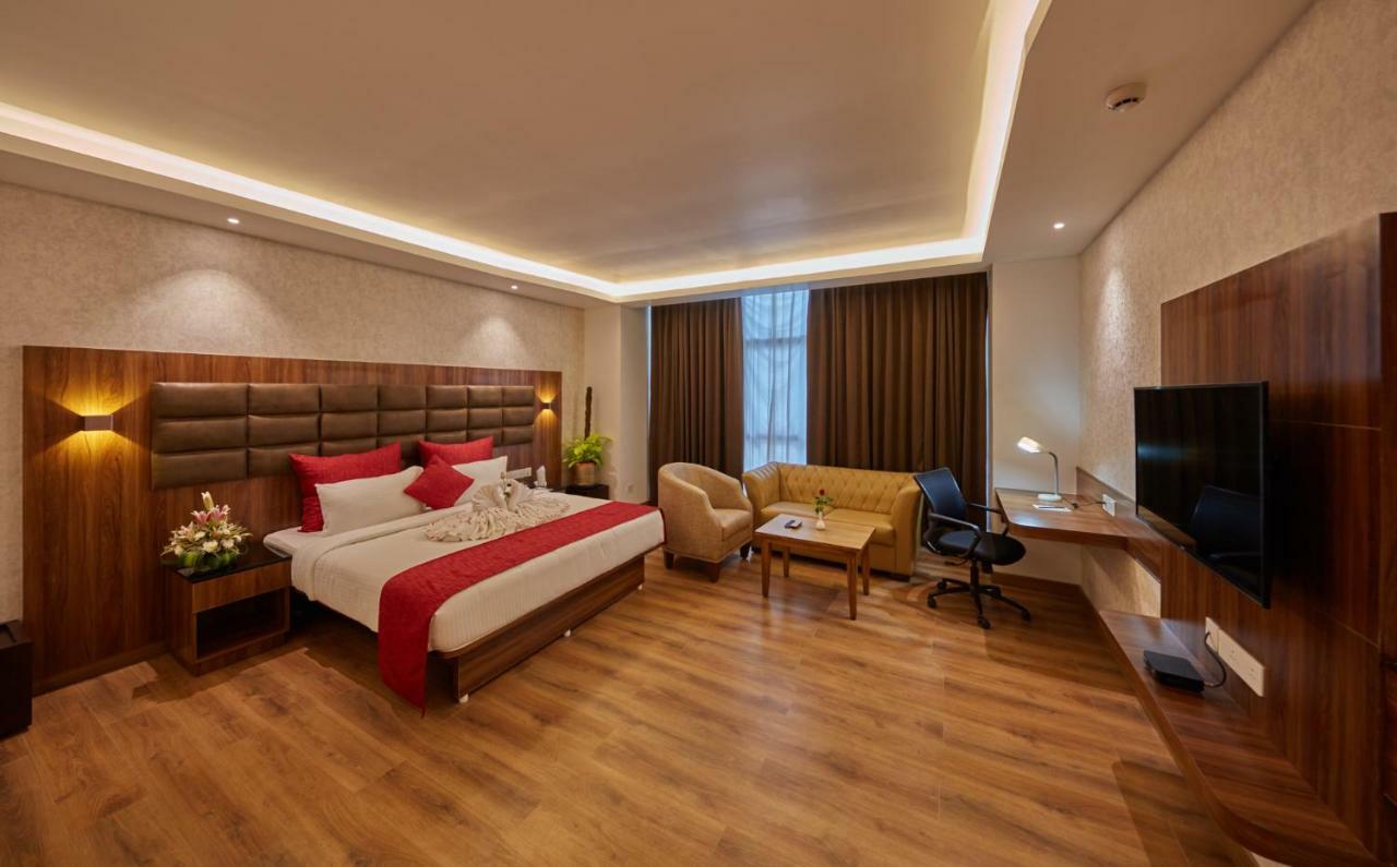 ศิวาส แกแล็กซี โฮเต็ล บังกะลอร์ Hotel Devanahalli ภายนอก รูปภาพ