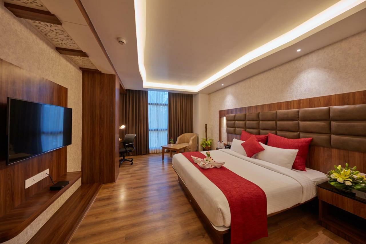 ศิวาส แกแล็กซี โฮเต็ล บังกะลอร์ Hotel Devanahalli ภายนอก รูปภาพ